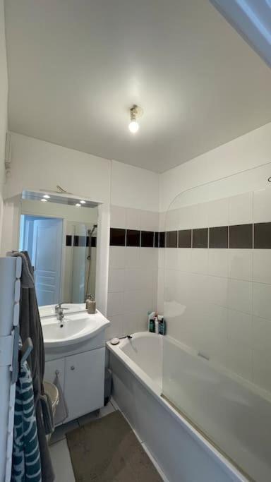 Appartement De Luca Saint-André-de-Cubzac Kültér fotó